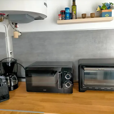 Le Provence 2 Etoiles Equipe, Wifi, Parking