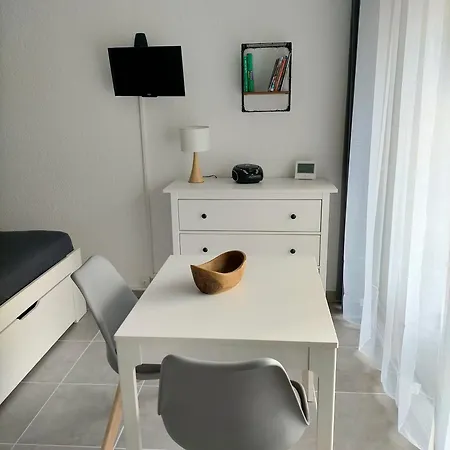Le Provence 2 Etoiles Equipe, Wifi, Parking Apartment