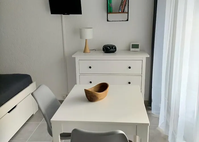 Le Provence 2 Etoiles Equipe, Wifi, Parking Apartmán