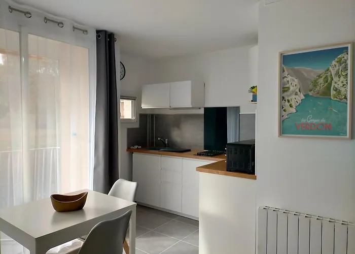 Apartmán Le Provence 2 Etoiles Equipe, Wifi, Parking Gréoux-les-Bains